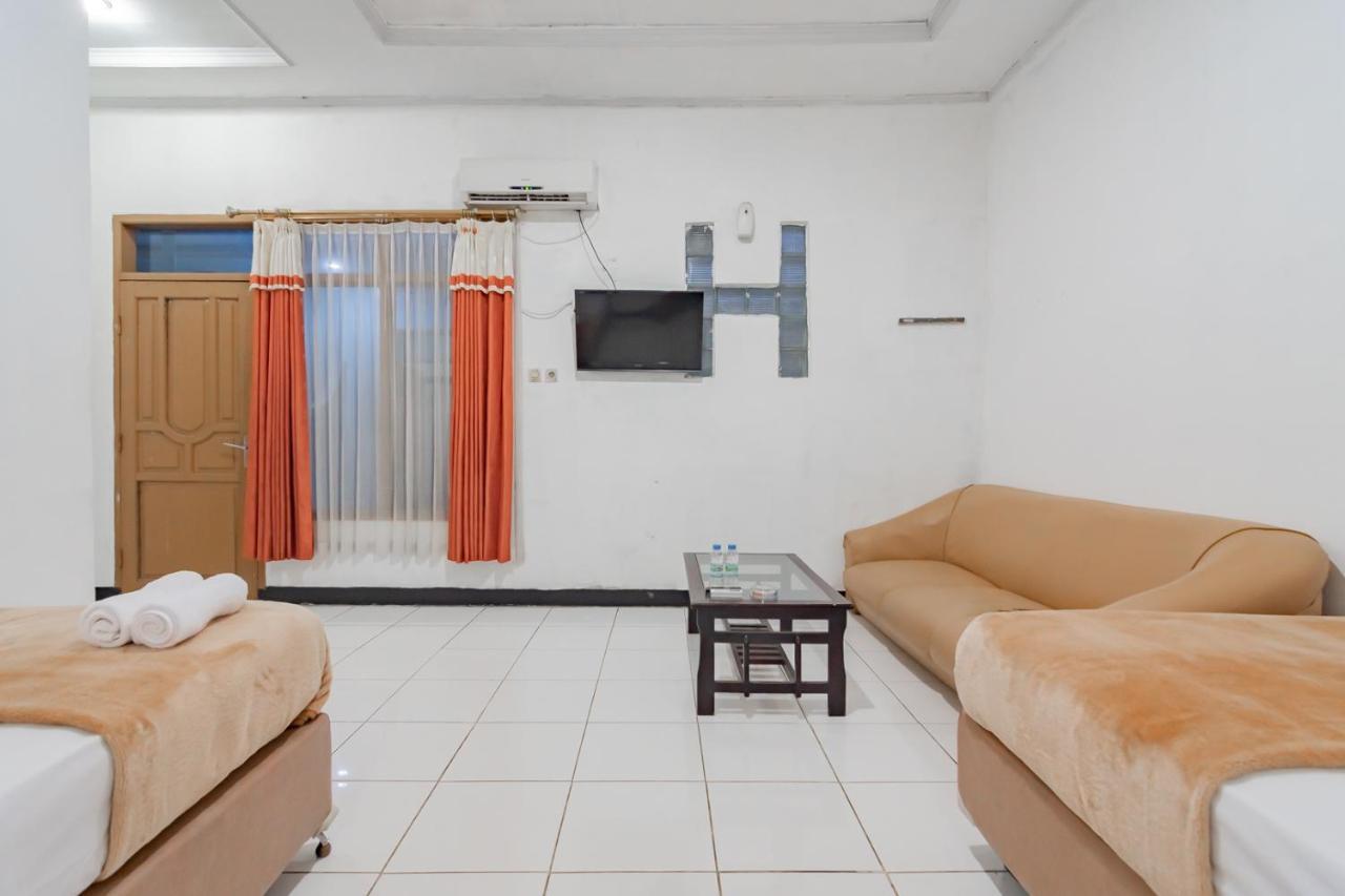 Pamanukan Hilir Hotel Markoni Pamanukan Mitra Reddoorz מראה חיצוני תמונה