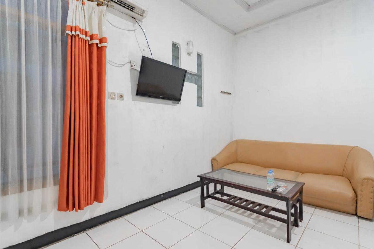 Pamanukan Hilir Hotel Markoni Pamanukan Mitra Reddoorz מראה חיצוני תמונה